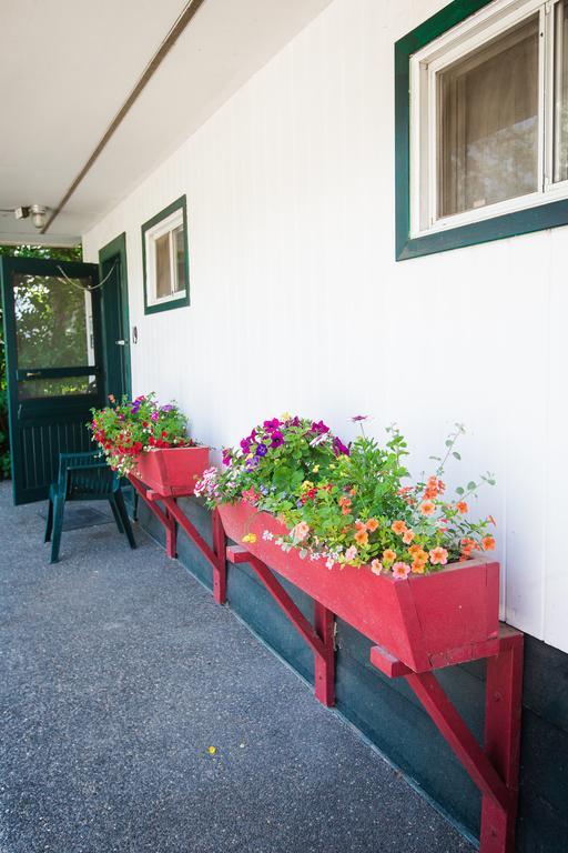 Lakeside Motel Williams Lake Eksteriør billede